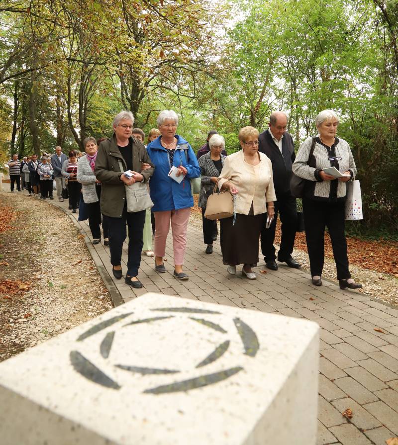 Máriagyűdi horvát zarándoklat (2).JPG